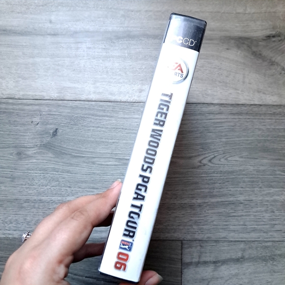 EA Sports Tiger Woods PGA Tour 06 PC Game - untested - Picture 2 of 5